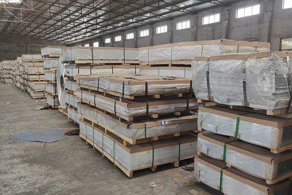 河南Z 大的鋁板廠 大型河南鋁板廠家中鋁介紹